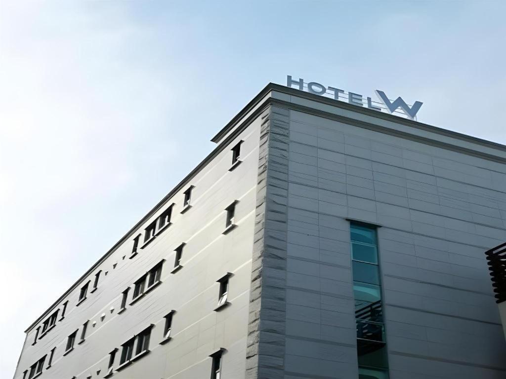 Hotel W Shinجيجو المظهر الخارجي الصورة