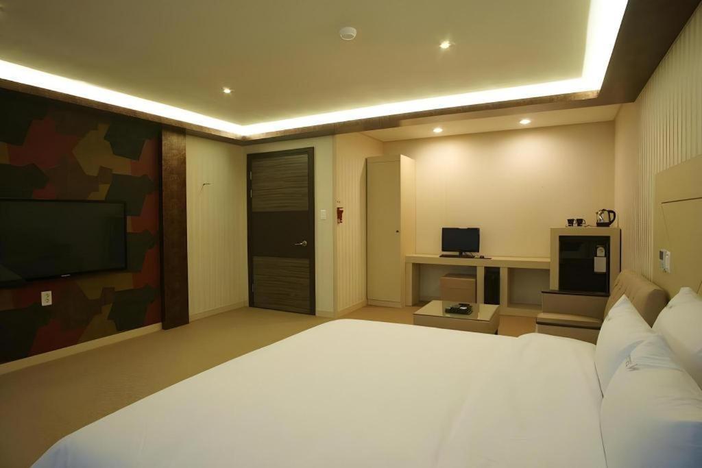 Hotel W Shinجيجو المظهر الخارجي الصورة