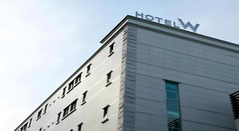 Hotel W Shinجيجو المظهر الخارجي الصورة