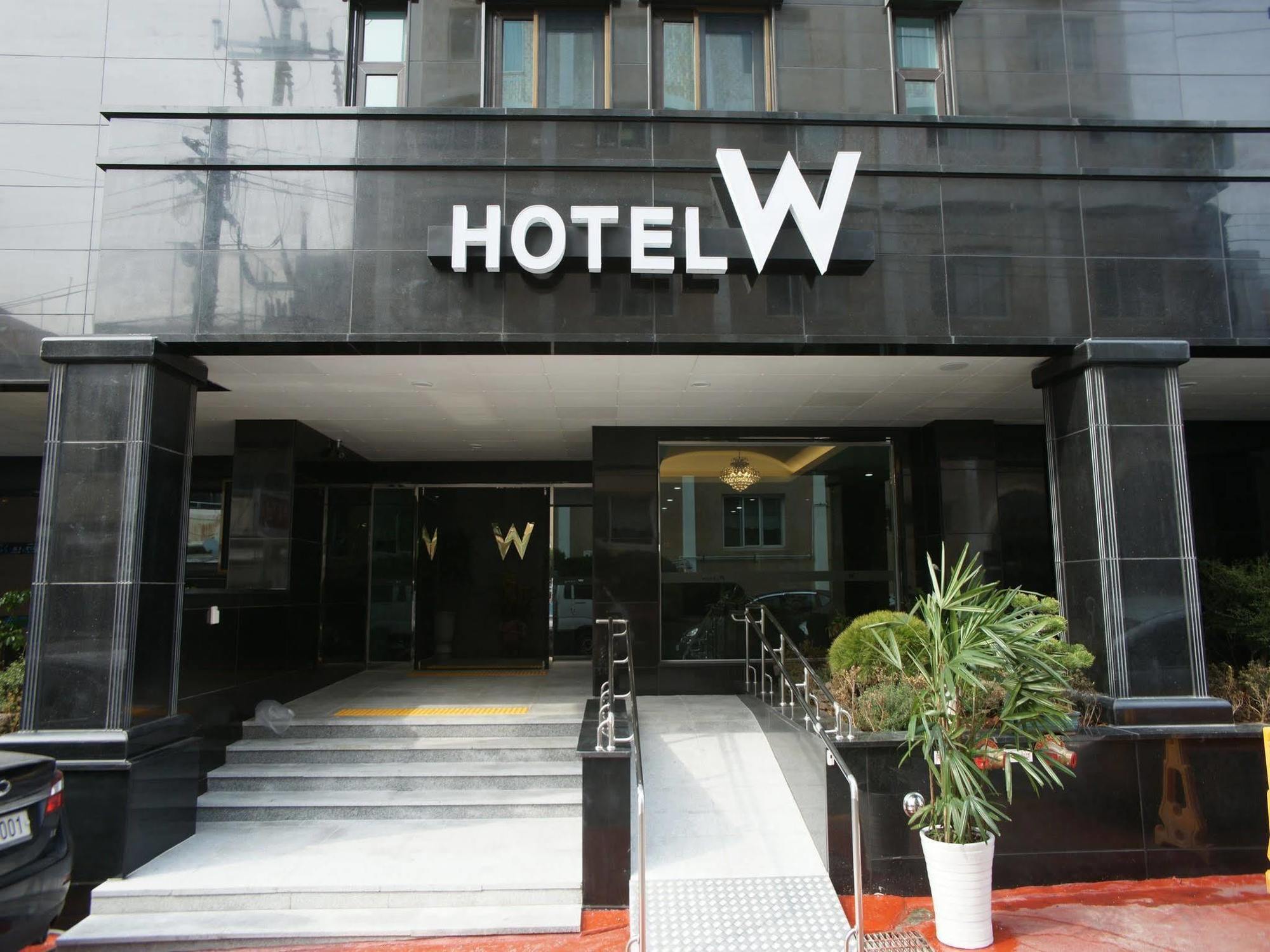 Hotel W Shinجيجو المظهر الخارجي الصورة